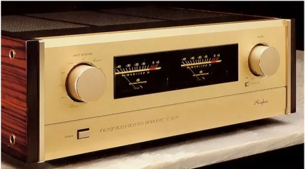🏆 Amply Accuphase E-305V – Đỉnh cao tinh tế trong thế giới ampli hi-end Nhật Bản
