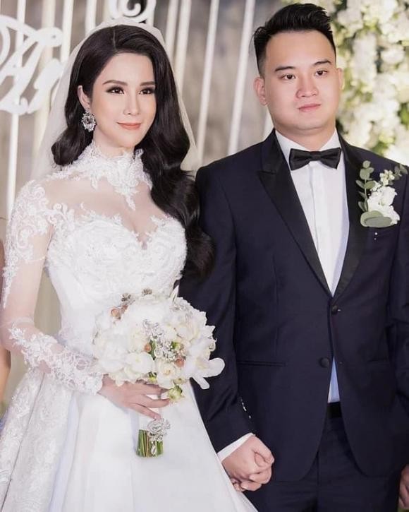 Chồng cũ Diệp Lâm Anh cũng từng lên tiếng đính chính chuyện mua lại tự hoạ của vợ cũ.