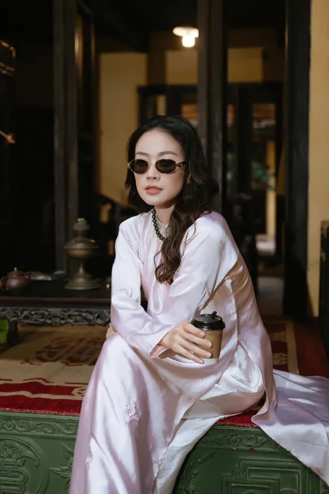 MC Hồng Nhung và MC Phí Linh - Nàng đẹp nhất khi mặc áo dài