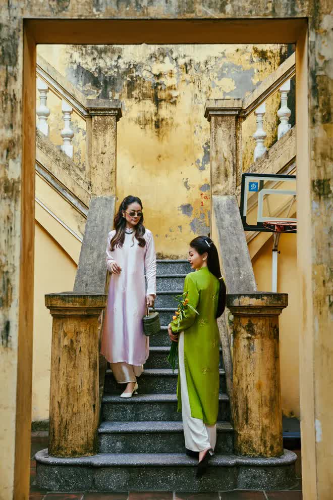 MC Hồng Nhung và MC Phí Linh - Nàng đẹp nhất khi mặc áo dài