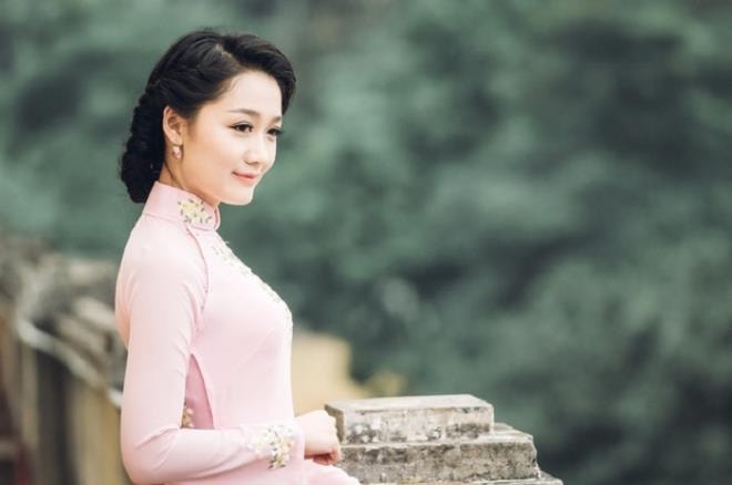 Gương mặt đẹp, diễn xuất tự nhiên và đa dạng, dù chỉ đảm nhiệm những vai phụ nhưng Thu Hà nhận được rất nhiều lời khen ngợi từ giới chuyên môn và khán giả