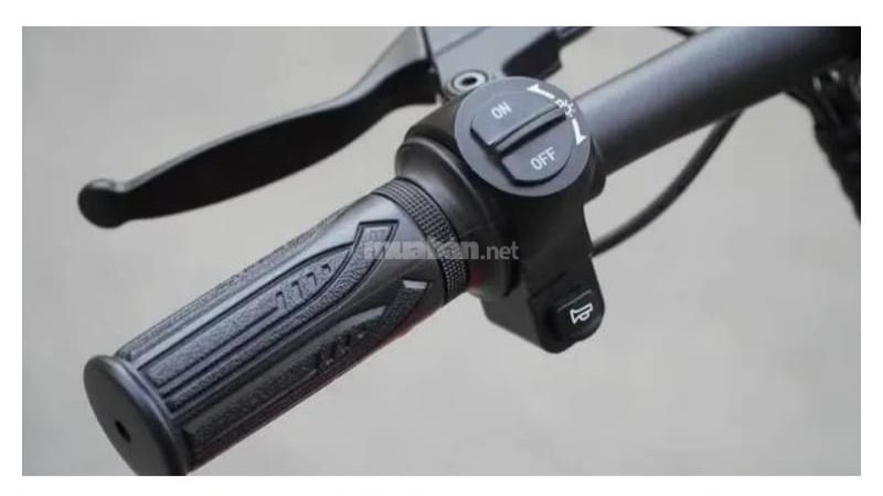 Kiểm tra kỹ lưỡng các vấn đề khi nhận xe.