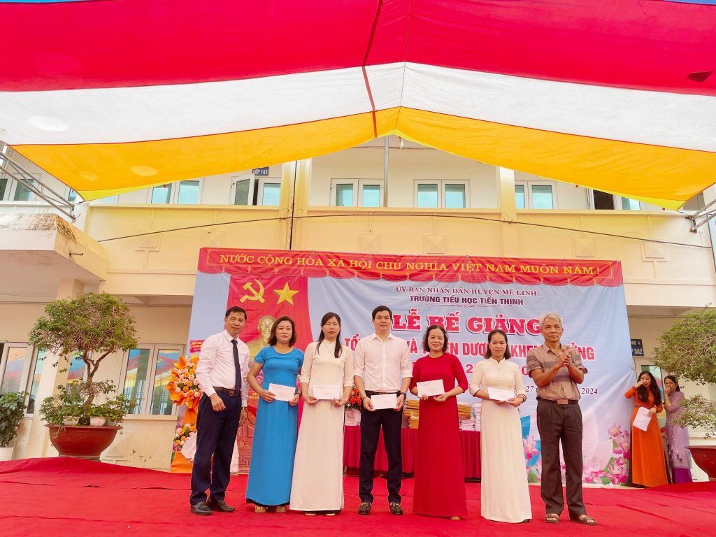 Lễ bế giảng