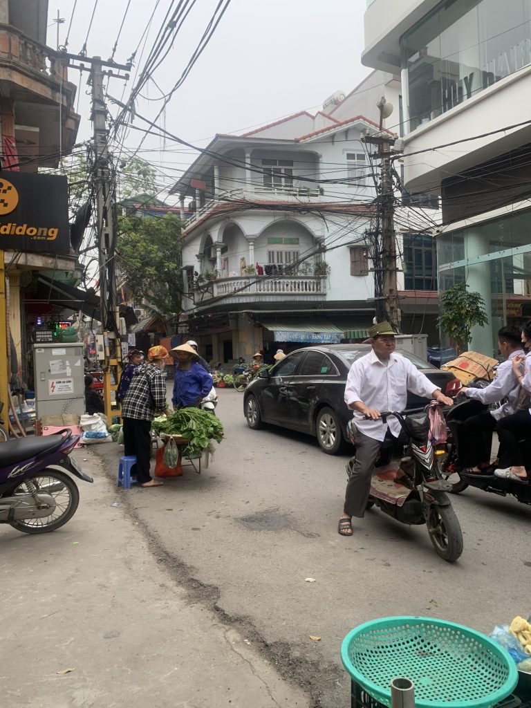 Chợ Thạch Đà, Mê Linh, Hà Nội – Điểm Mua Sắm Sầm Uất Của Người Dân Địa Phương
